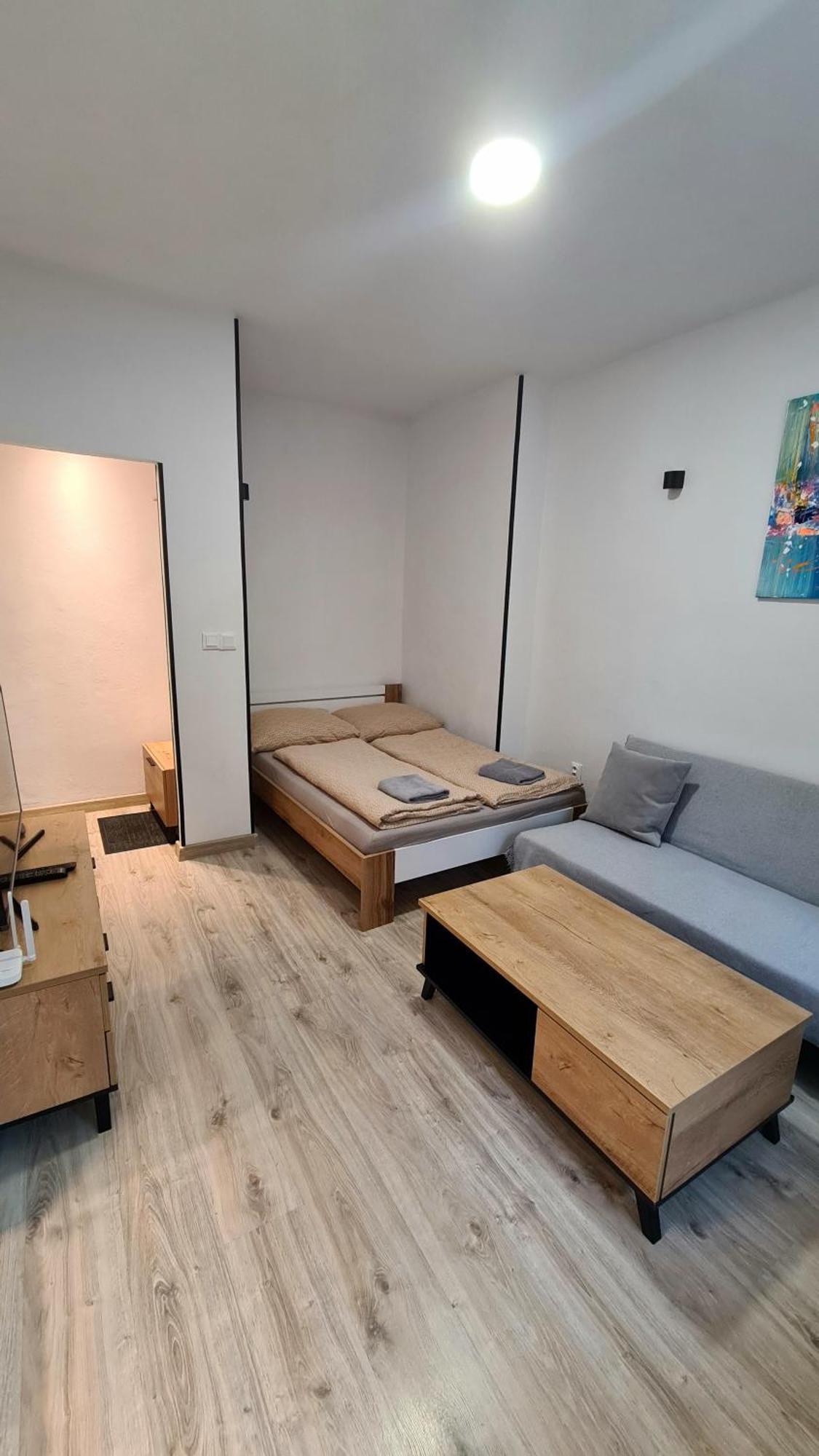 Apartman Bb-Centrum2 Банска-Бистрица Экстерьер фото